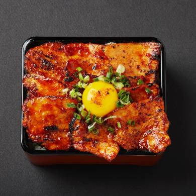 [평일점심]매운 삼겹 부타동