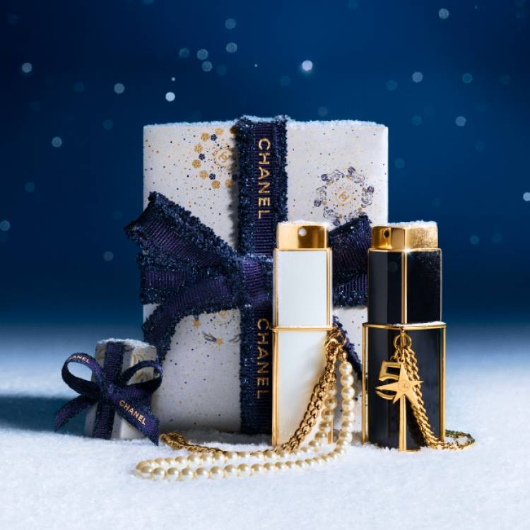 [CHANEL]
2025 홀리데이 컬렉션