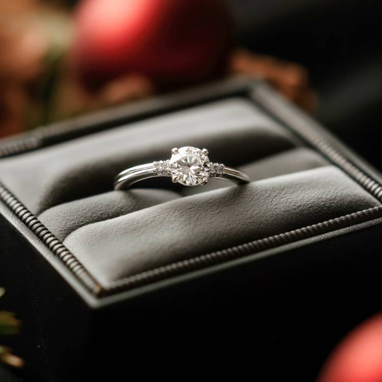 [Luxury Gift]
Loved by All