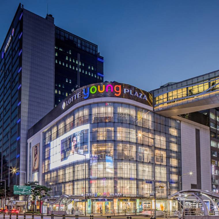 Must-visit Photo Zones for Tourists at Myeongdong Main
