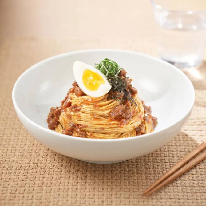 지리산 흑돼지 비빔국수