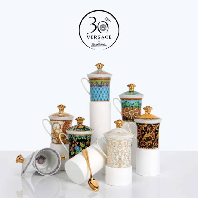베르사체 30주년기념 뚜껑머그 1P
(18종 중 선택)