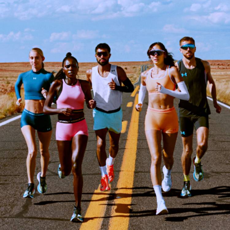 [언더아머] 러닝화 사고 프리미엄 선물 받기