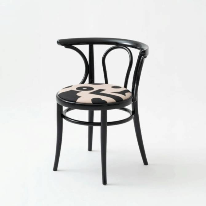 NO.7 CHAIR