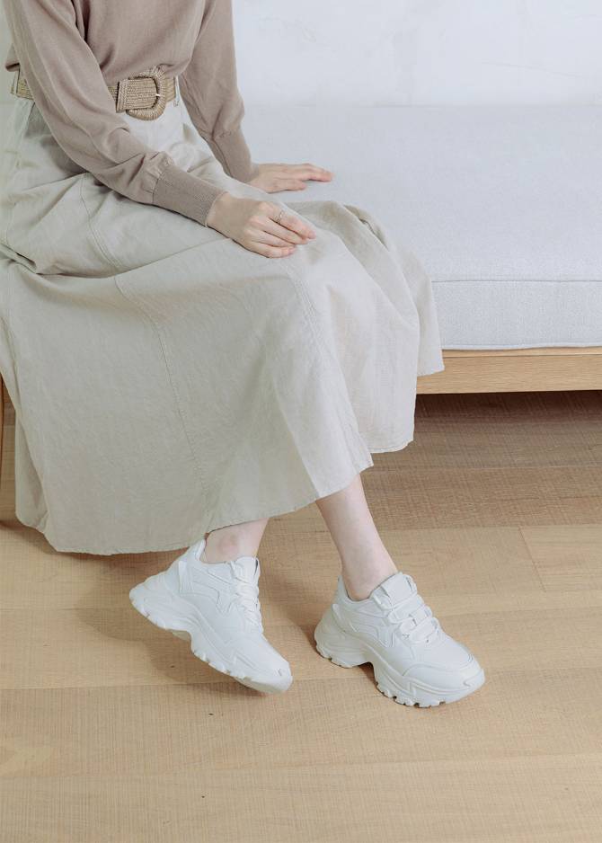 스니커즈