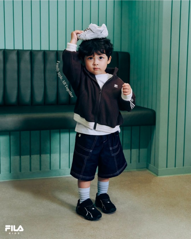 리틀에샤페 블랙
