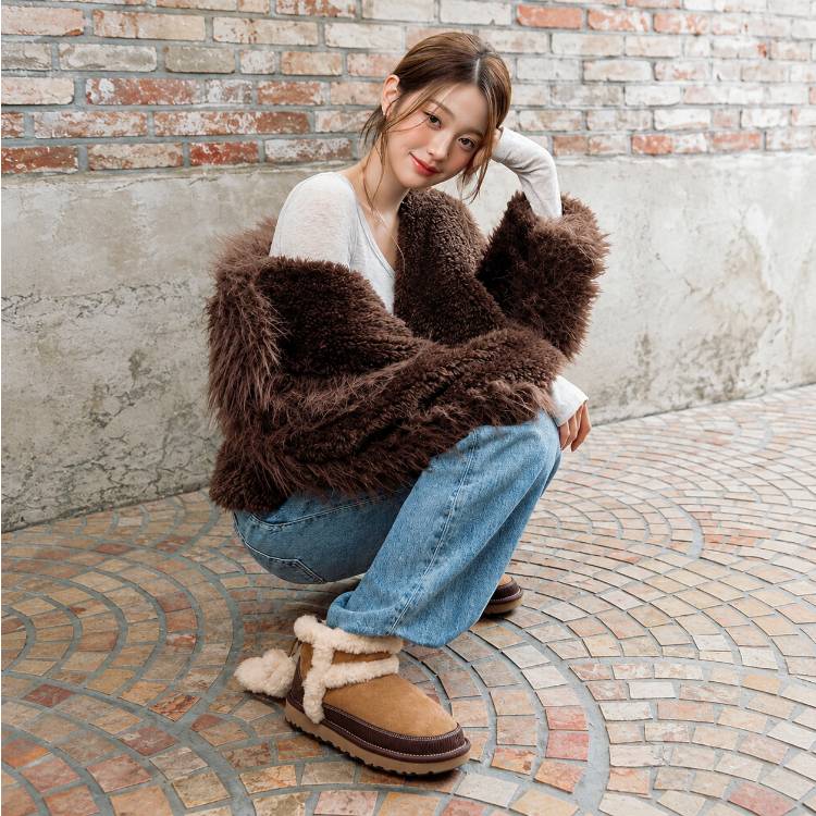 [UGG X 장원영] 
'Born to Feel'