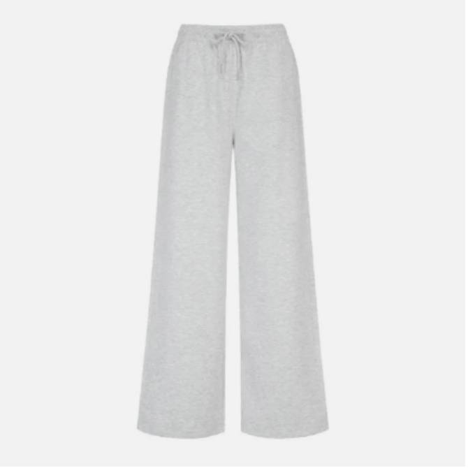 플리스 스웨트  팬츠(여성)
39,900원 &rarr; 19,900원