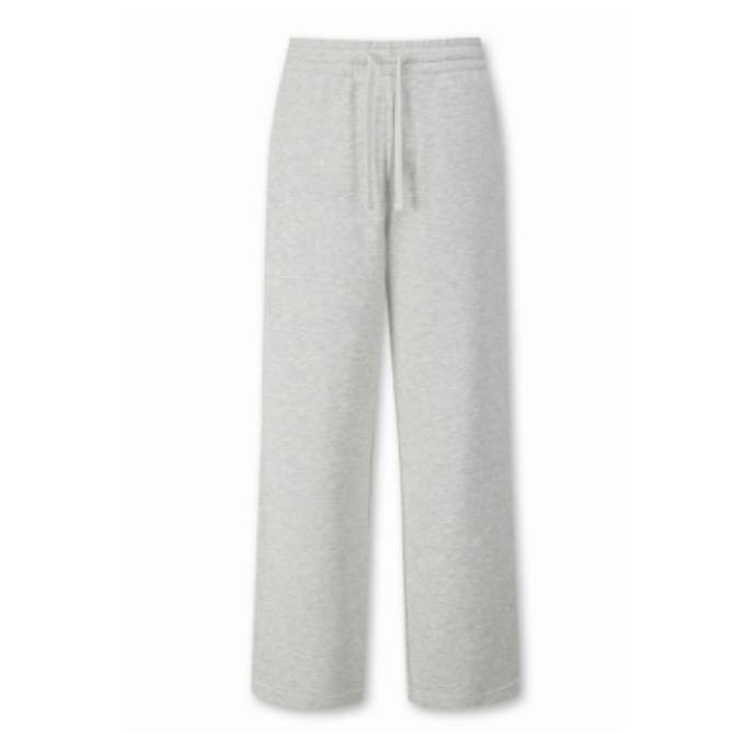 테리 스웨트 팬츠
39,900원 &rarr; 9,900원