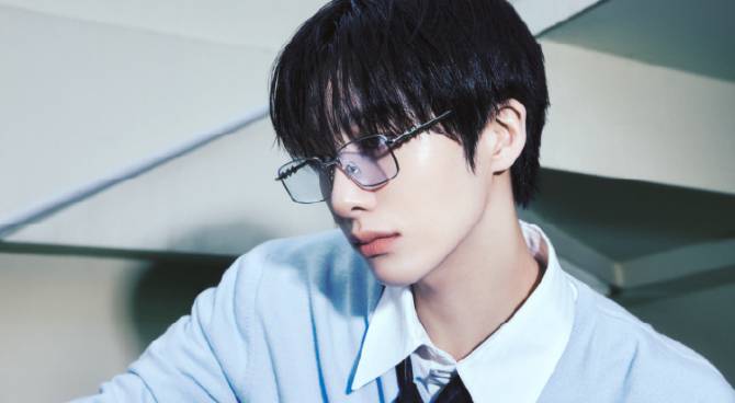 감각적인 데일리 아이웨어,
'리끌로우'