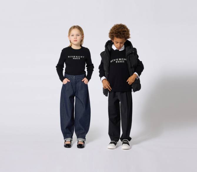 GIVENCHY