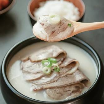 뜨거운 곰탕
(400g)