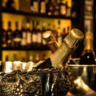 [2/26 외부] WSA 와인 아카데미X더페어링 <샴페인, 마시는 미학>